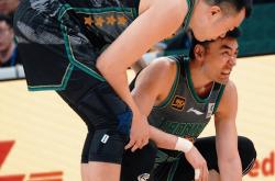 广州队发布备战花絮；赛后单刀错失；NBA总决赛任务艰巨；高层口径保持一致(nba总决赛勇士vs骑士)-LOL电竞平台